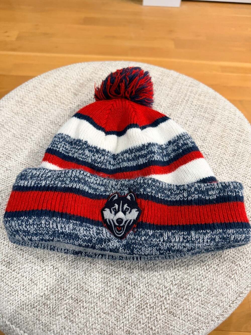 New Era UConn Huskies Knit Pom Beanie Hat Fleece Lined Red Gray NCAA OSFA